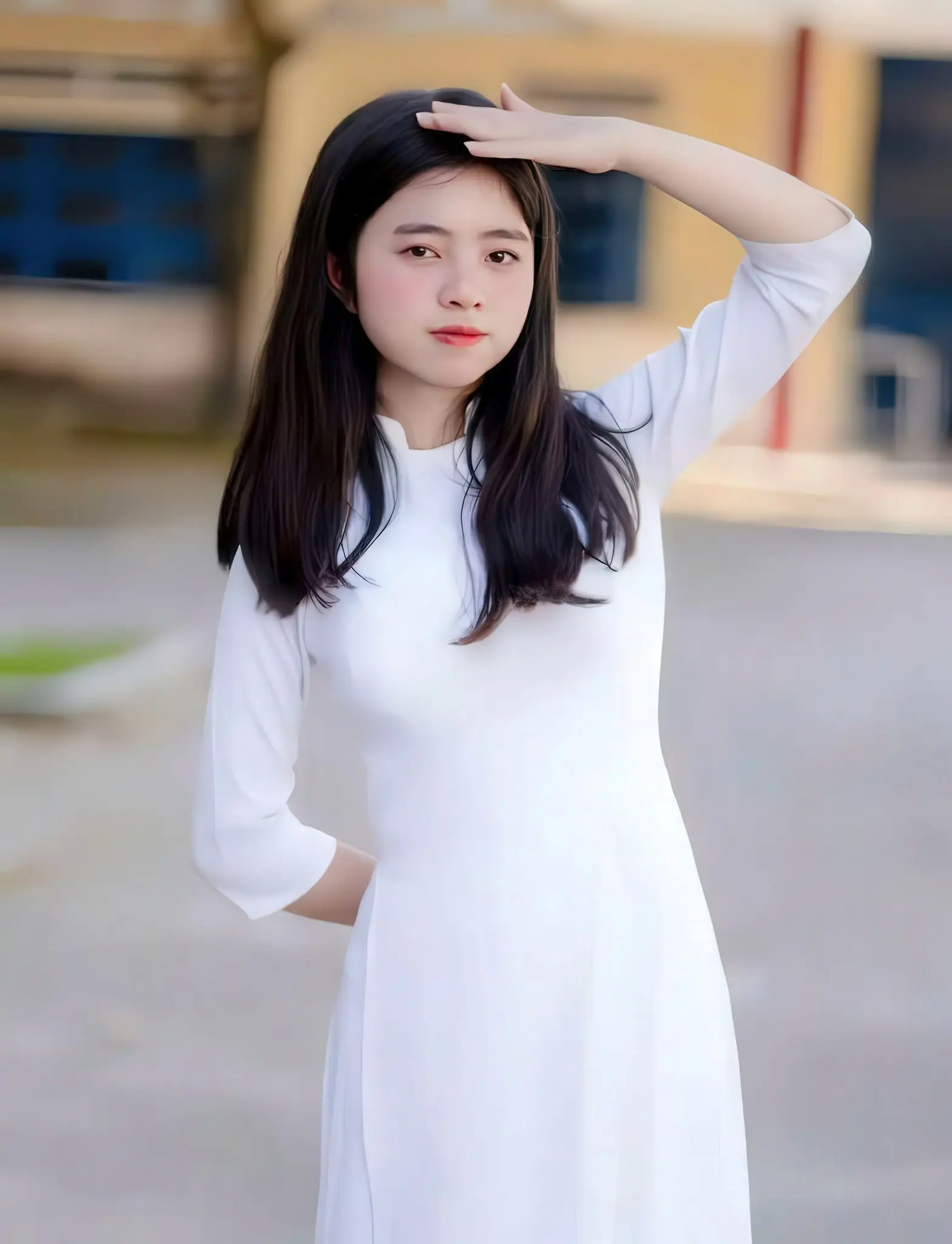 Hai lần chịu tang cha mẹ, nữ sinh vẫn giành 29 điểm và thành thủ khoa trường: "Em cố gắng học để họ yên lòng"