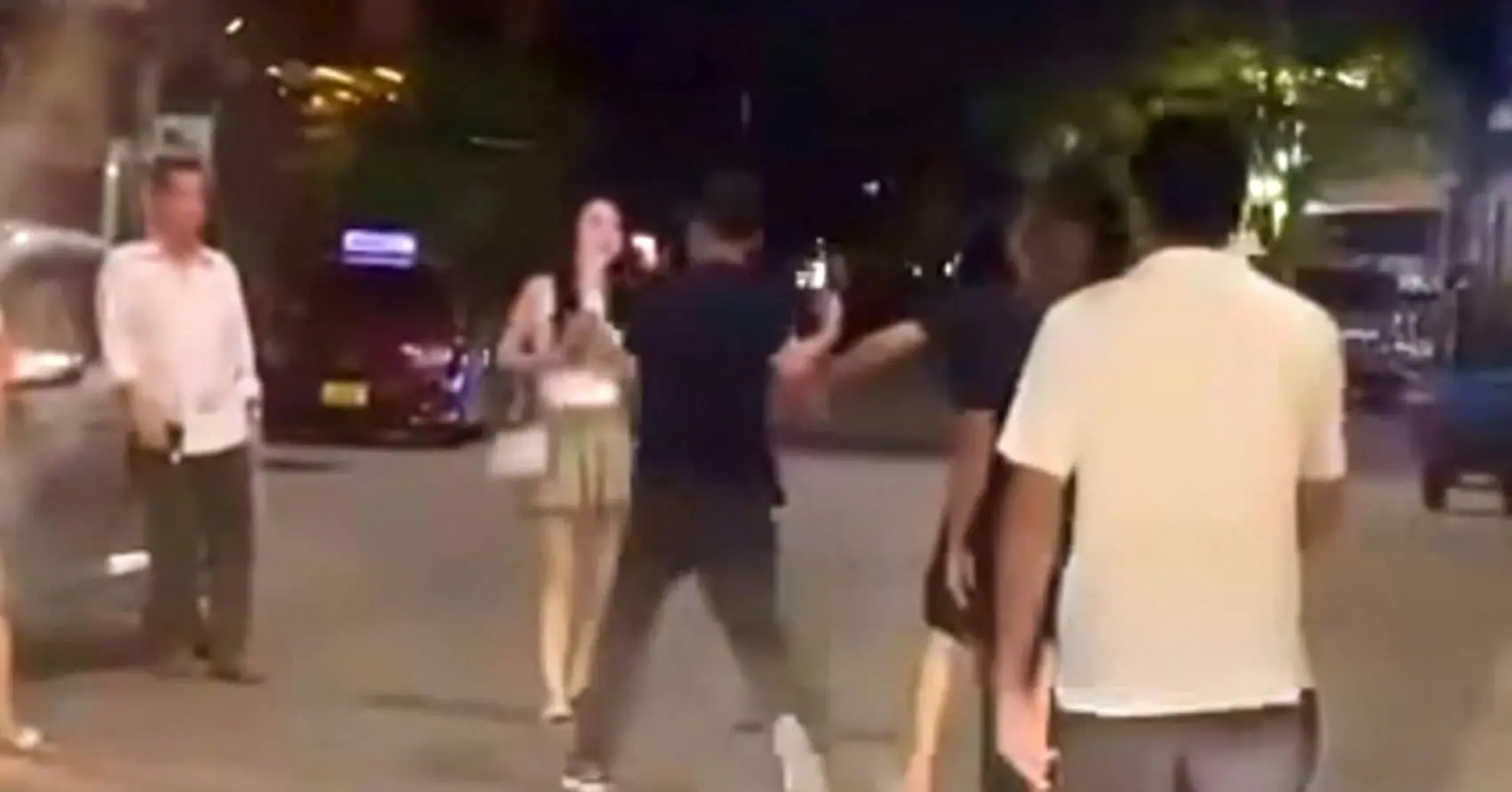 Vụ cô gái bị nhóm đàn ông hành hung trước quán karaoke: Tạm giữ hình sự 6 người